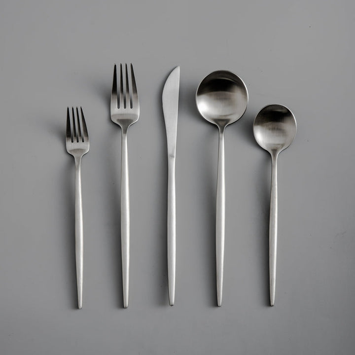 TitaniumElegance | Stylish Minimalist 20-Piece Cutlery Set 10
