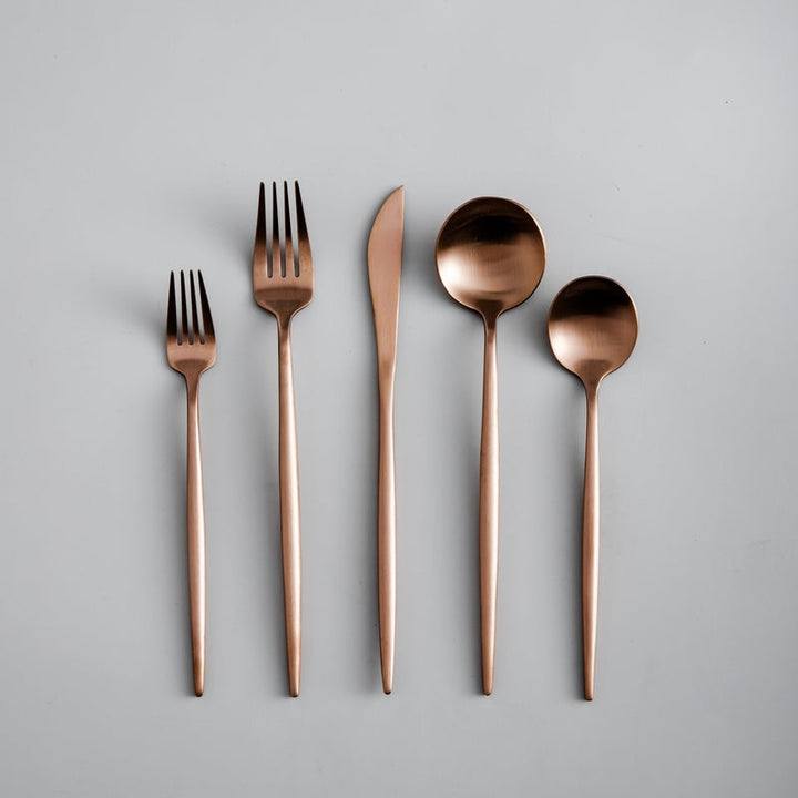 TitaniumElegance | Stylish Minimalist 20-Piece Cutlery Set 11