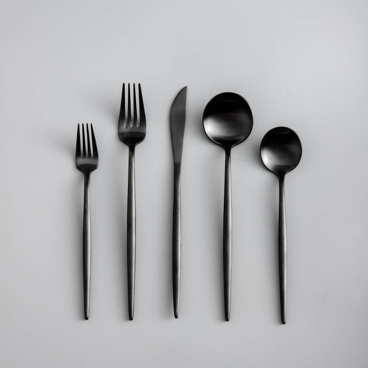 TitaniumElegance | Stylish Minimalist 20-Piece Cutlery Set 9