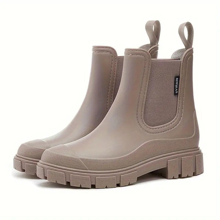 Trendy waterproof rain boots 1