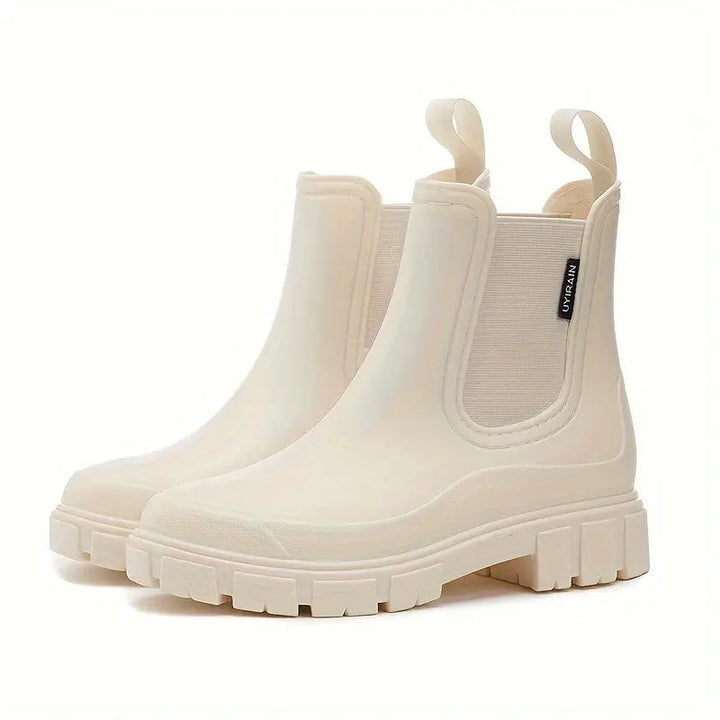 Trendy waterproof rain boots 2