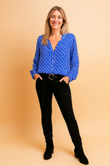 Verona | Stylish blouse with long sleeves and a scoop neckline 2