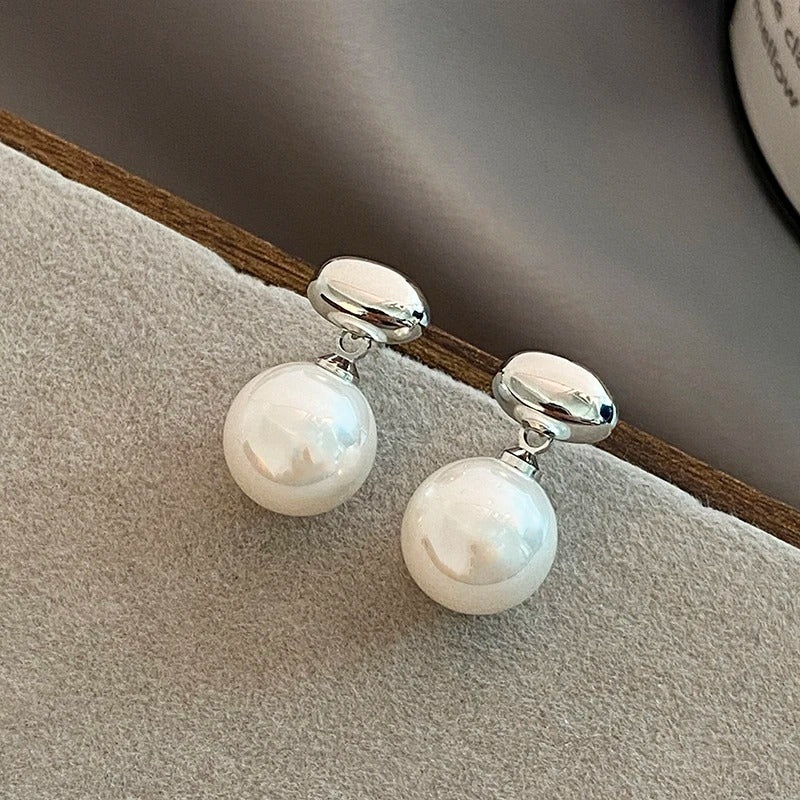 Vintage Pearl Earrings in a Classic Style – Elegant Jewelry 3