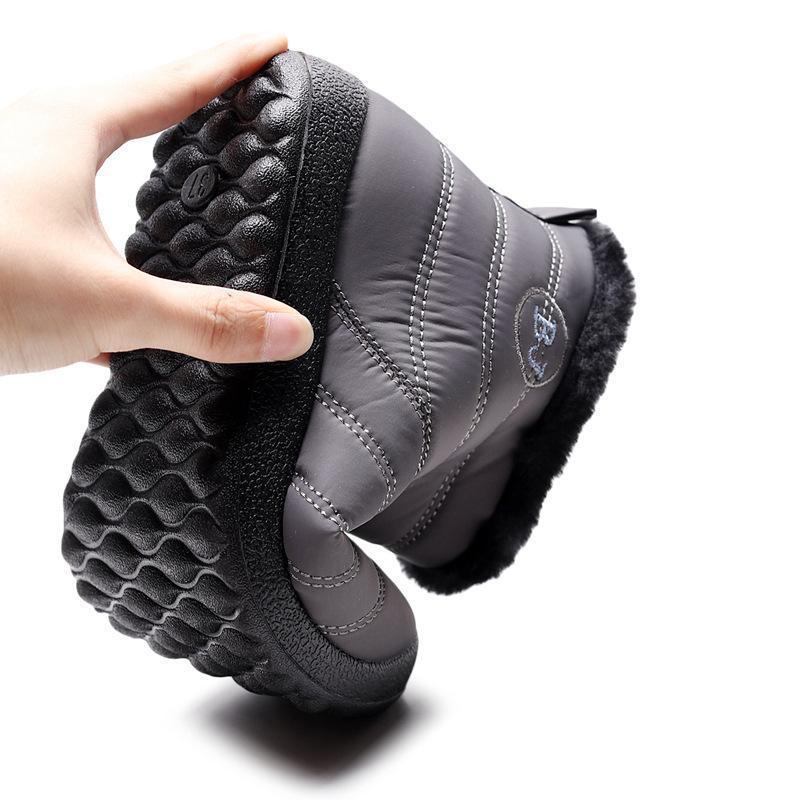 Waterproof Snow Boots for Women – Stylish & Warm 4