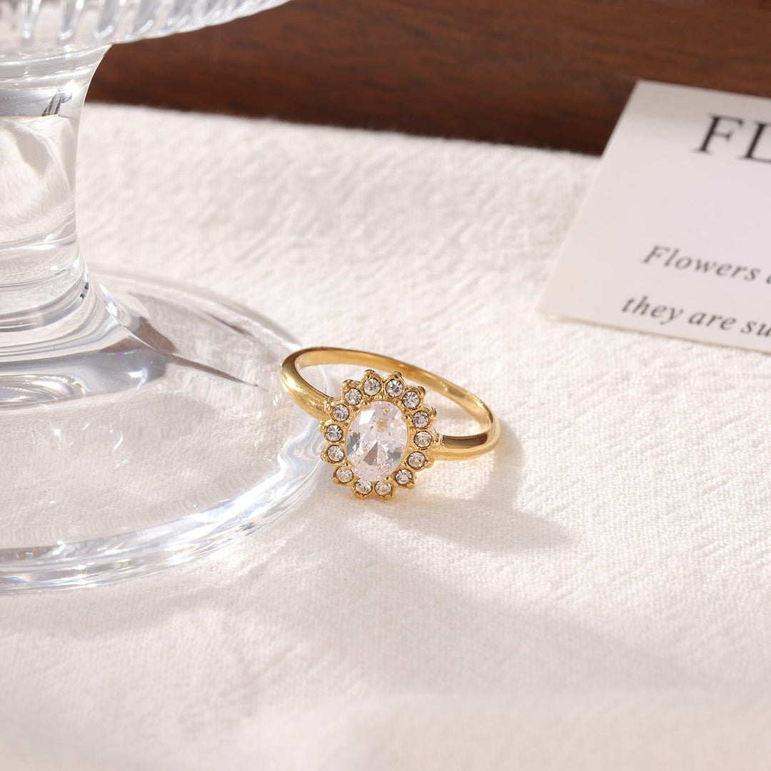 Elegant Moonstone Ring – Classic Jewelry with High Quality Craftsmanship