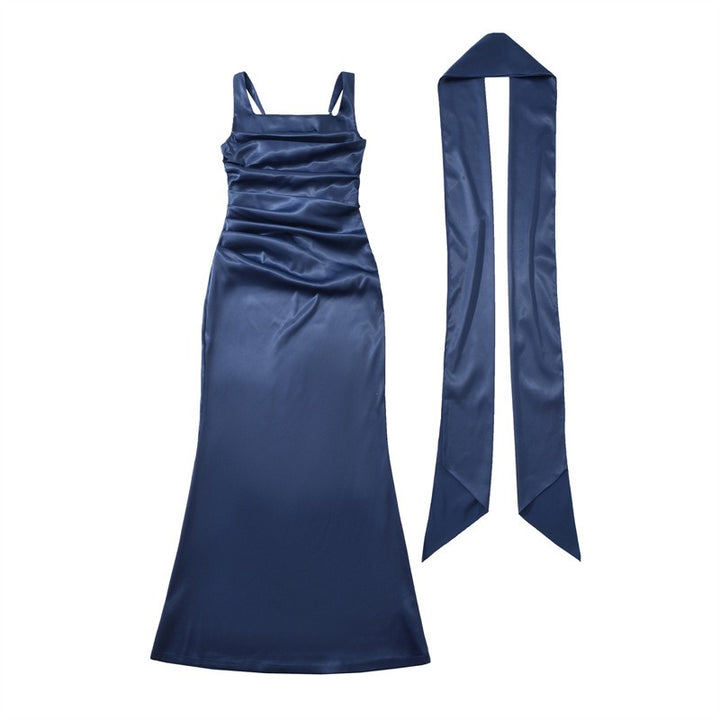Robe longue formelle pour femmes avec encolure carrée élégante et corsage froncé pour occasions spéciales