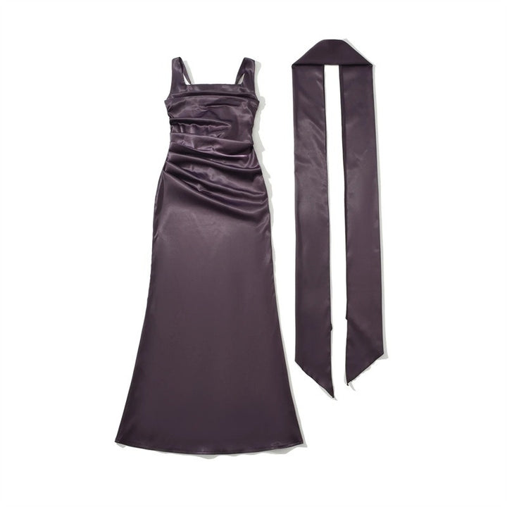 Robe longue formelle pour femmes avec encolure carrée élégante et corsage froncé pour occasions spéciales