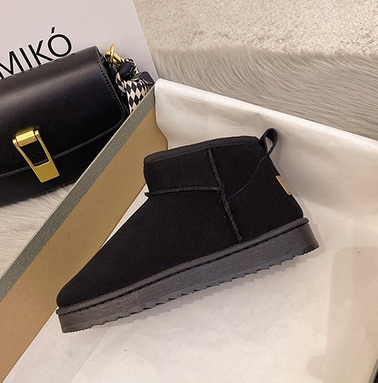 Textured Winter Snow Boots for Women – Cozy & Supportive Design