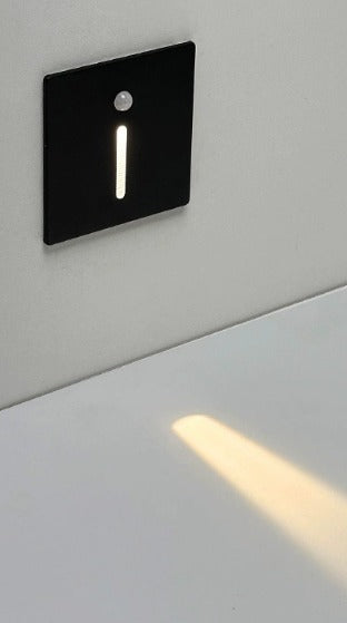 Lampe d’escalier LED avec détecteur de mouvement pour usage intérieur