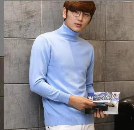 Szymon | A Timeless Design Turtleneck