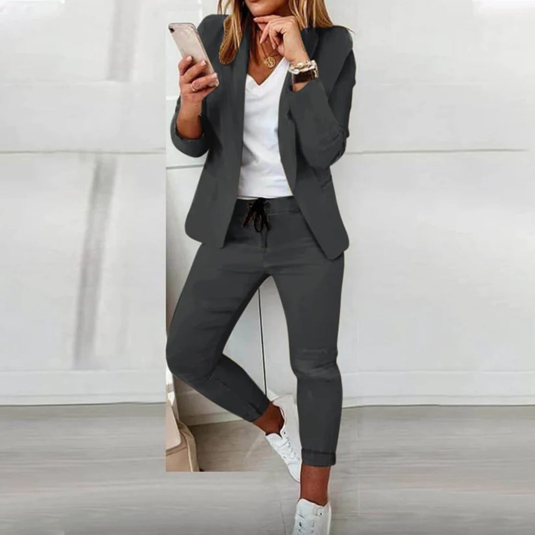 Women's Casual Blazer and Jogger Set for Relaxed Everyday Style 3