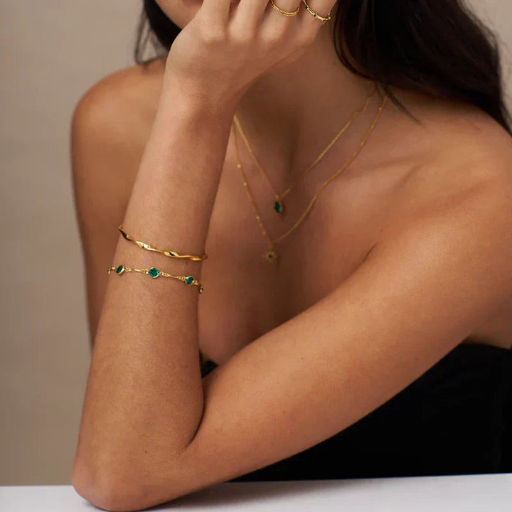 Women's Gold Bracelet with Chain - Elegant Jewelry, Adjustable Length, Perfect for Everyday and Special Occasions 2