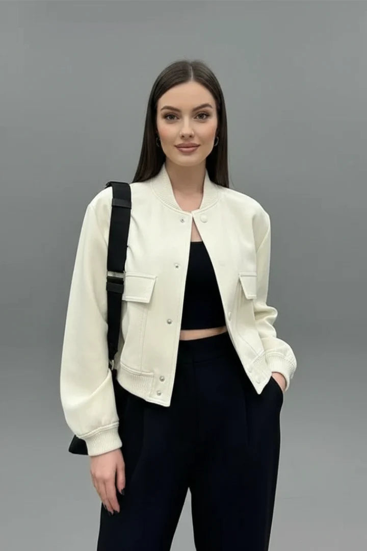 Women’s Jacket with Button Closure and Elasticated Hem 2