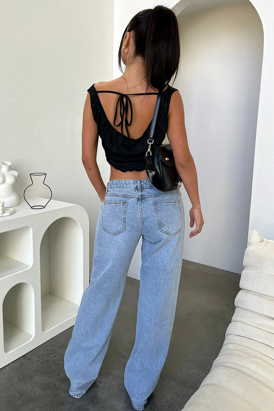 Women's Relaxed Fit Straight Leg Jeans for Spring Casual Wear 4