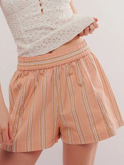 Women's Striped Elastic Waist Shorts for Summer Casual Wear - Stylish and Comfortable 1