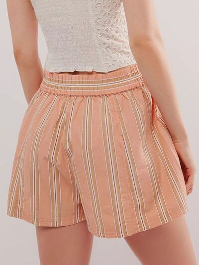 Women's Striped Elastic Waist Shorts for Summer Casual Wear - Stylish and Comfortable 2