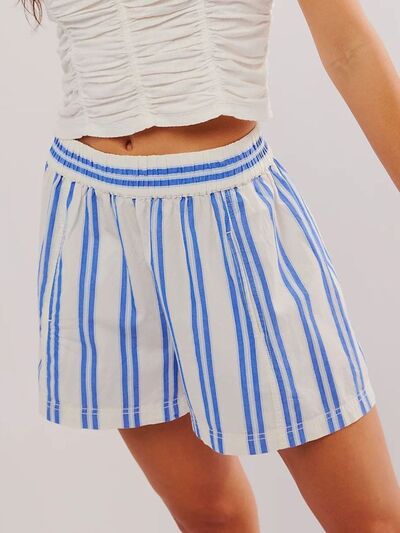 Women's Striped Elastic Waist Shorts for Summer Casual Wear - Stylish and Comfortable 6