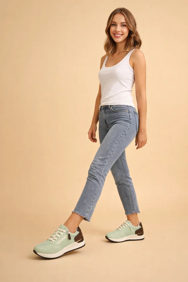Elena | Women’s Cushioned Low-Top Sneakers for Everyday Comfort